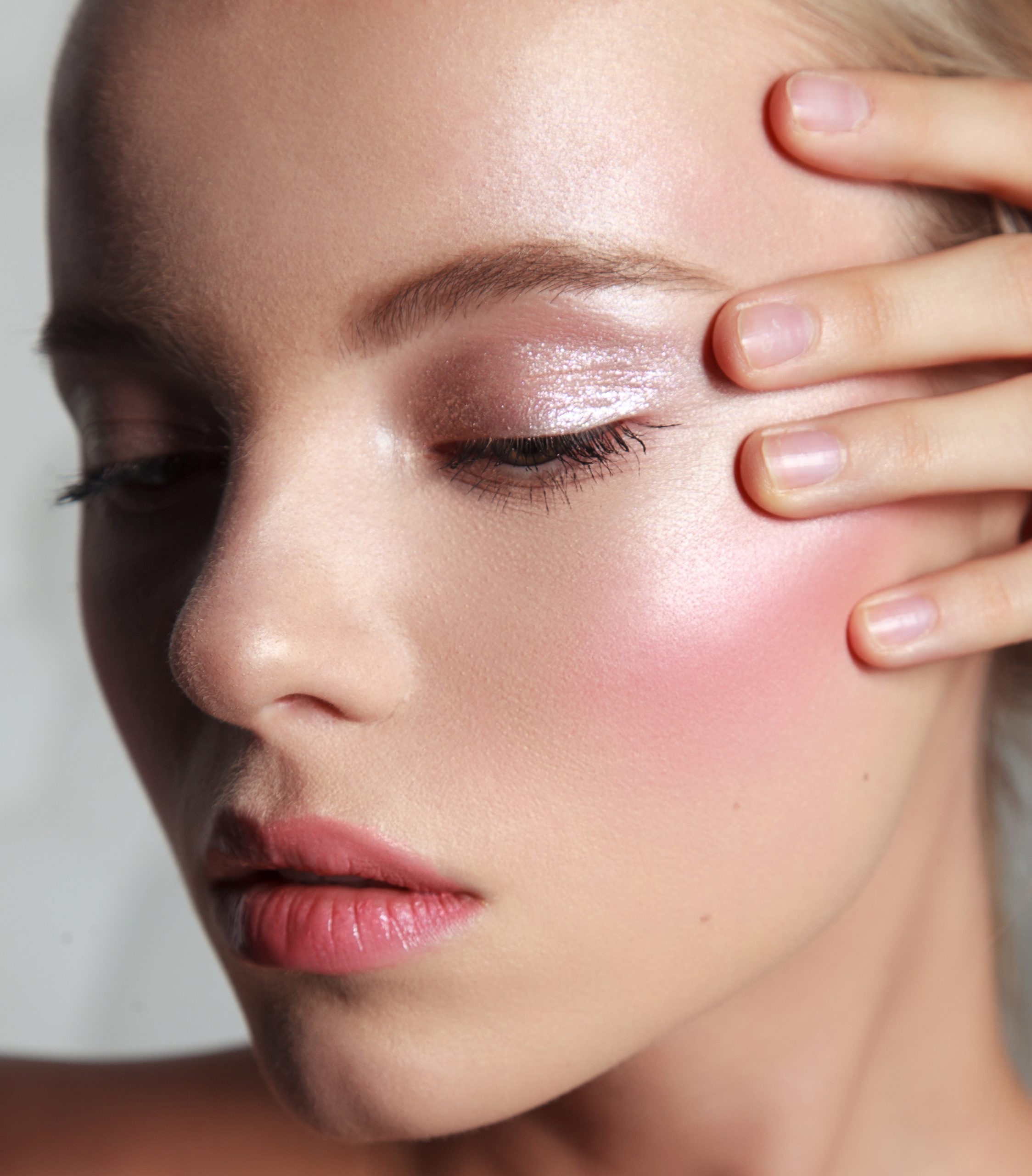 Quick tips for a glow makeup